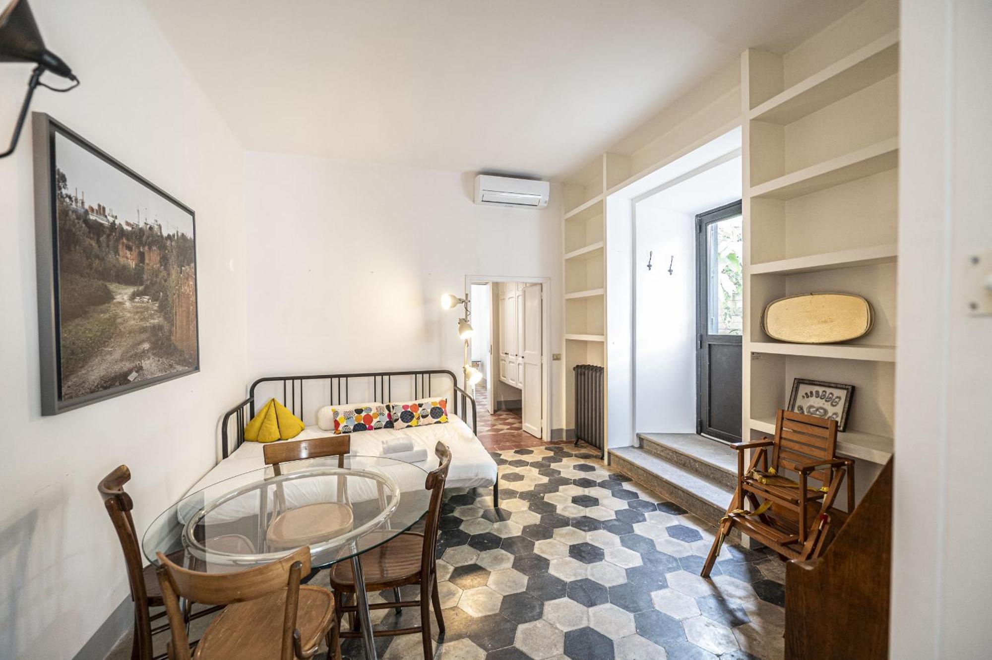 Apartment Lovely Garden In Beautiful San Saba *